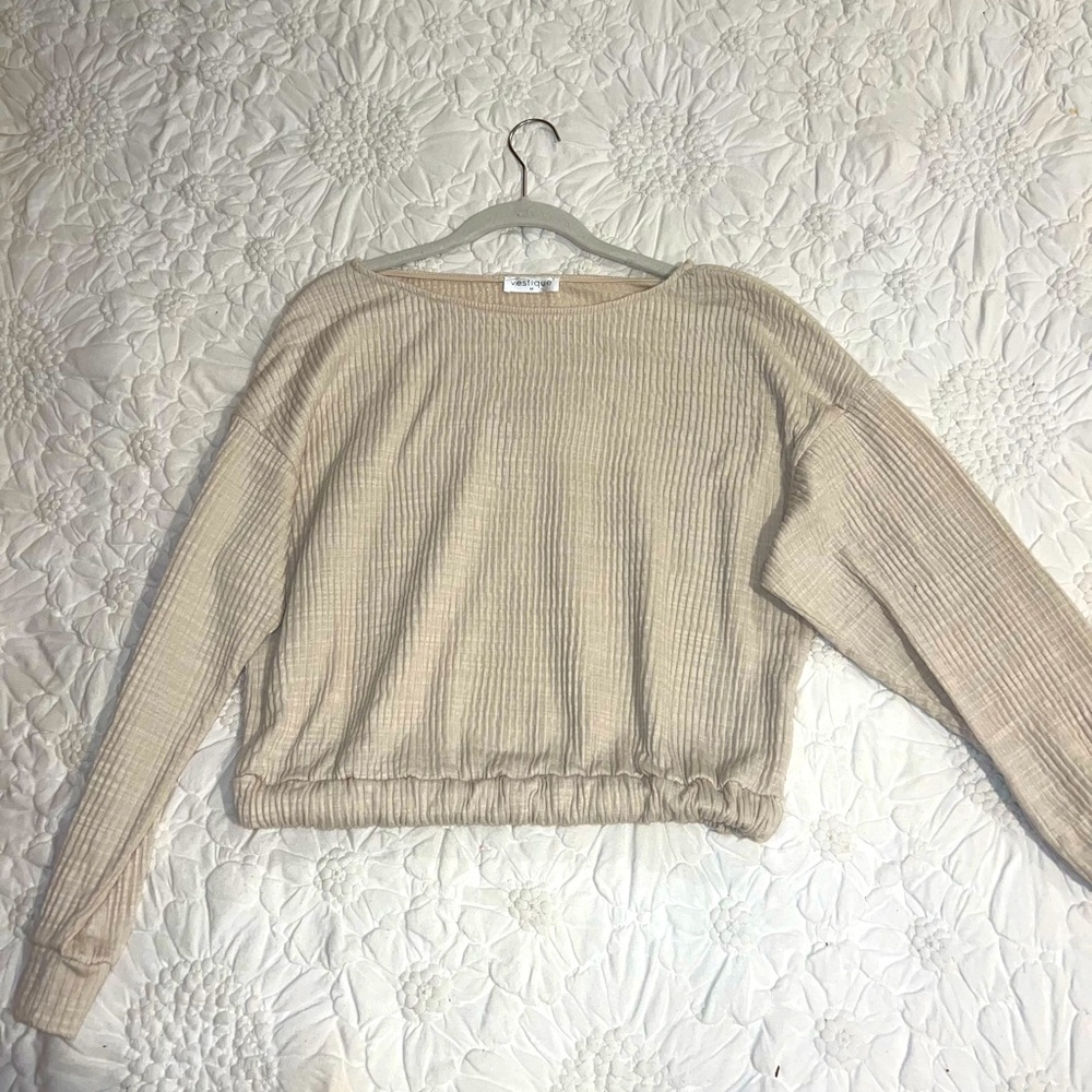 Medium cropped cream top from vestique - barely worn!
